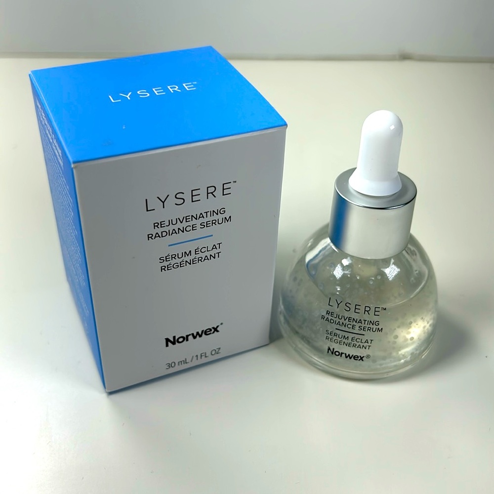NIB Lysere Rejuvenating Radiance Serum 1 fl oz